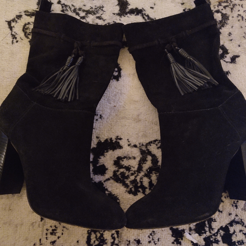 Vince Camuto Black Suede boots size 10